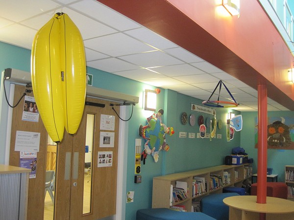 Atrium bananas